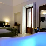 Palazzo Sozzi Luxury - Antico Splendore Nel Cuore Di Гостевой дом Остуни
