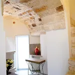 Palazzo Sozzi Luxury - Antico Splendore Nel Cuore Di 3* Остуни