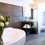 Palazzo Sozzi Luxury - Antico Splendore Nel Cuore Di Гостевой дом