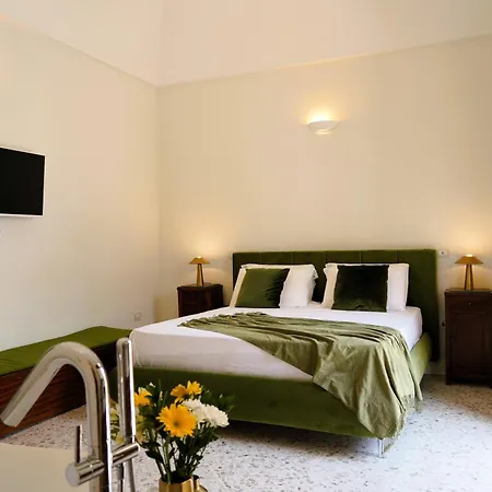 Pensionat Palazzo Sozzi Luxury - Antico Splendore Nel Cuore Di Ostuni