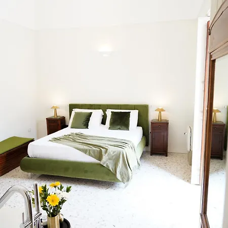 Pensionat Palazzo Sozzi Luxury - Antico Splendore Nel Cuore Di Ostuni