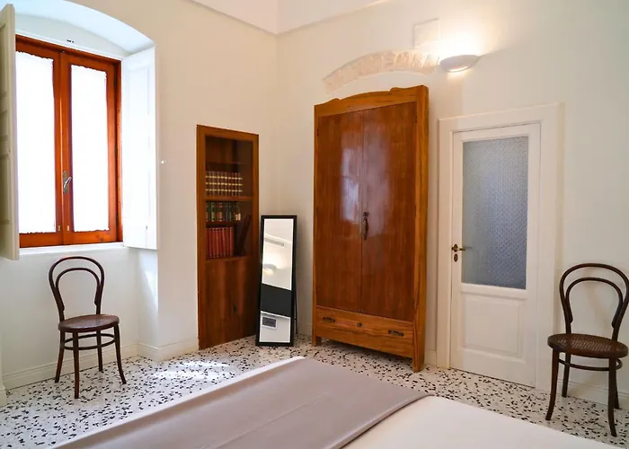 Palazzo Sozzi Luxury - Antico Splendore Nel Cuore Di 奥斯图尼