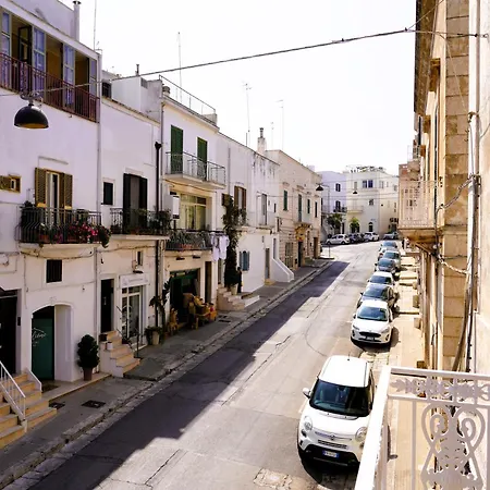 Palazzo Sozzi Luxury - Antico Splendore Nel Cuore Di 3* Ostuni