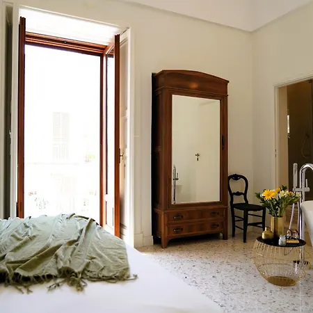 Palazzo Sozzi Luxury - Antico Splendore Nel Cuore Di 3* Ostuni