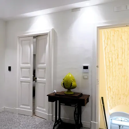 Palazzo Sozzi Luxury - Antico Splendore Nel Cuore Di 3* Ostuni