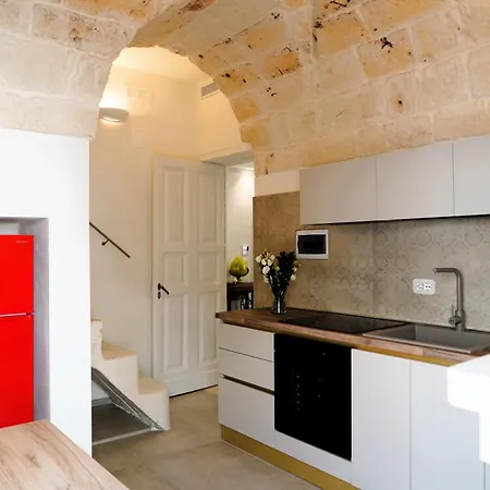 Gasthuis Palazzo Sozzi Luxury - Antico Splendore Nel Cuore Di