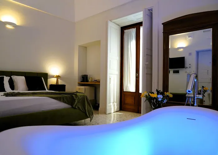 Palazzo Sozzi Luxury - Antico Splendore Nel Cuore Di Casa de hóspedes Ostuni