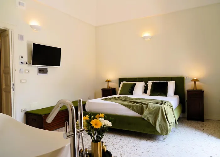 Palazzo Sozzi Luxury - Antico Splendore Nel Cuore Di Casa de hóspedes Ostuni