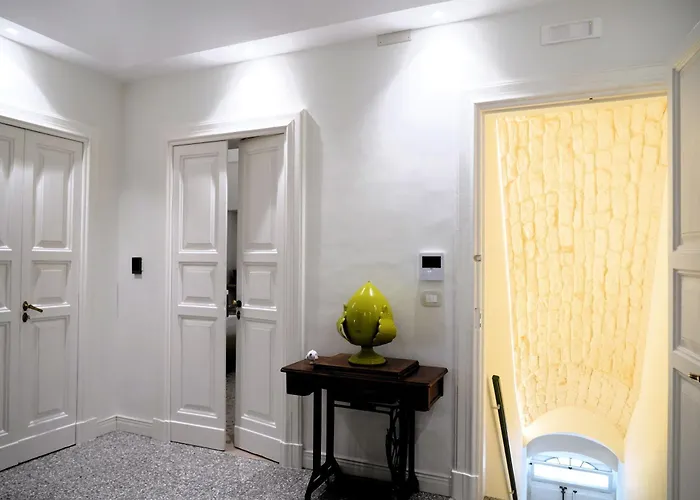 Palazzo Sozzi Luxury - Antico Splendore Nel Cuore Di 3* Ostuni